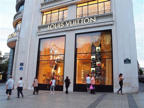 best place to buy louis vuitton in paris|louis vuitton outlet paris.